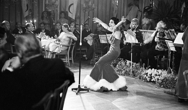Live at the Cafe de Paris -1956-